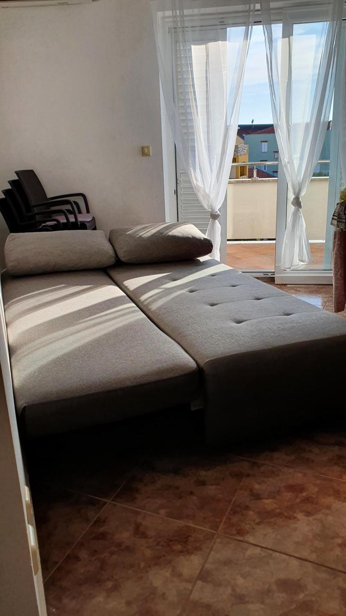 Zagi Daire Povljana Oda fotoğraf